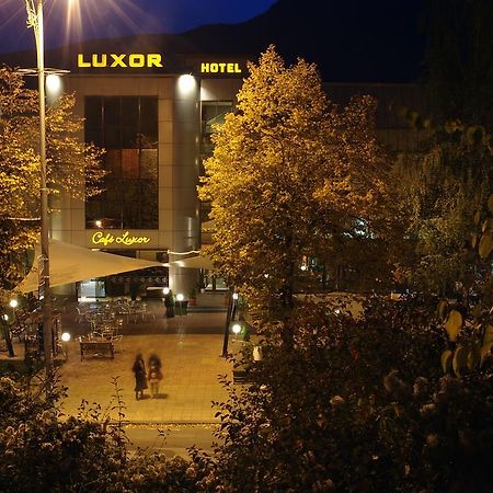 Luxor Hotel Smoljan Exteriér fotografie