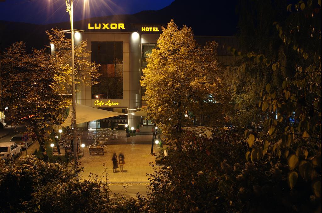 Luxor Hotel Smoljan Exteriér fotografie