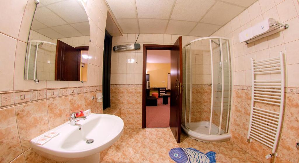 Luxor Hotel Smoljan Pokoj fotografie